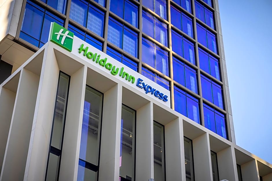 Holiday Inn Express Auckland City Centre