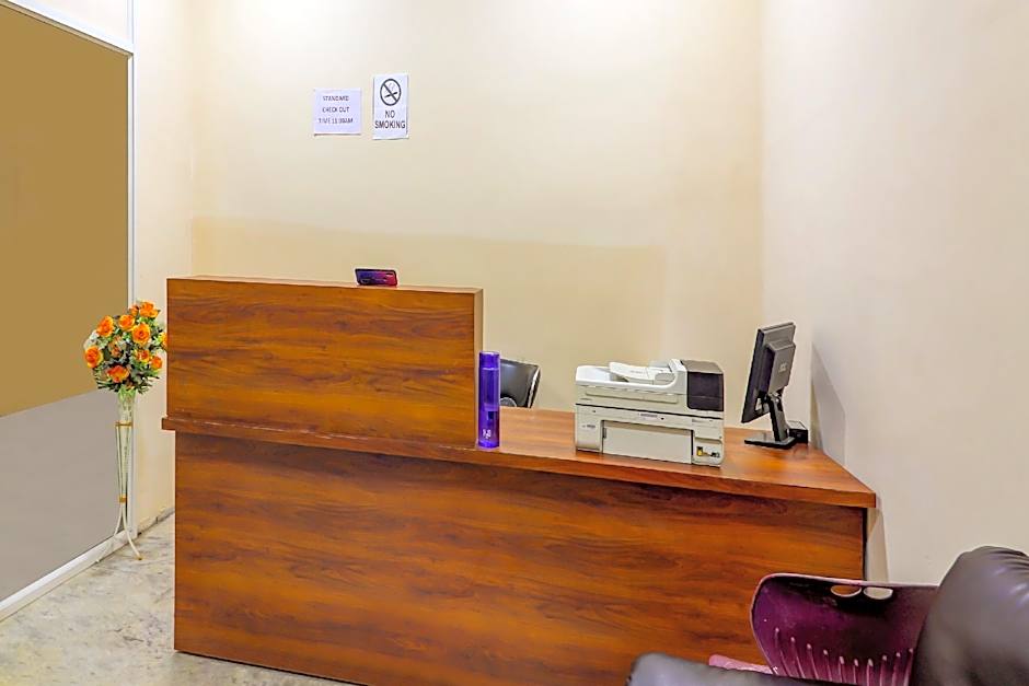 R Square Elite By OYO Rooms – Hyderabad, IA