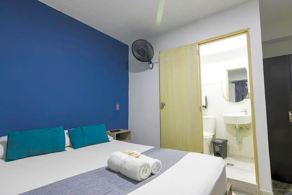 Hotel Balcones de la 70