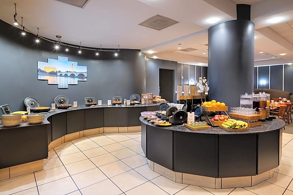 DoubleTree By Hilton Hotel Washington DC - Crystal City