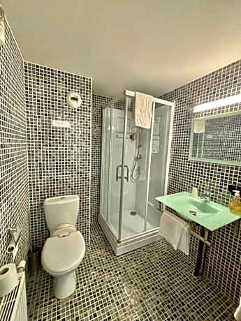Superior Room with Shower