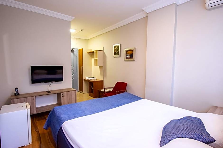 Tac Hotel
