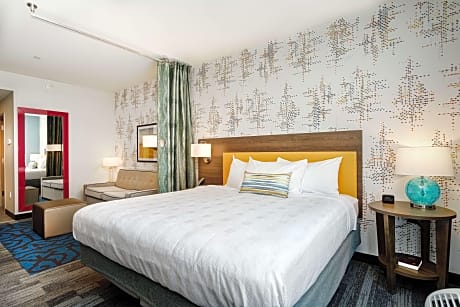 1 KING BED STUDIO SUITE NONSMOKING