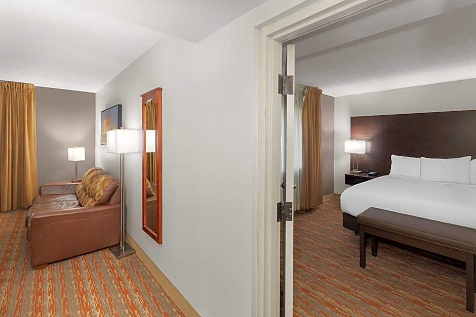 Endeavor Inn & Suites, Trademark Collection by Wyndham