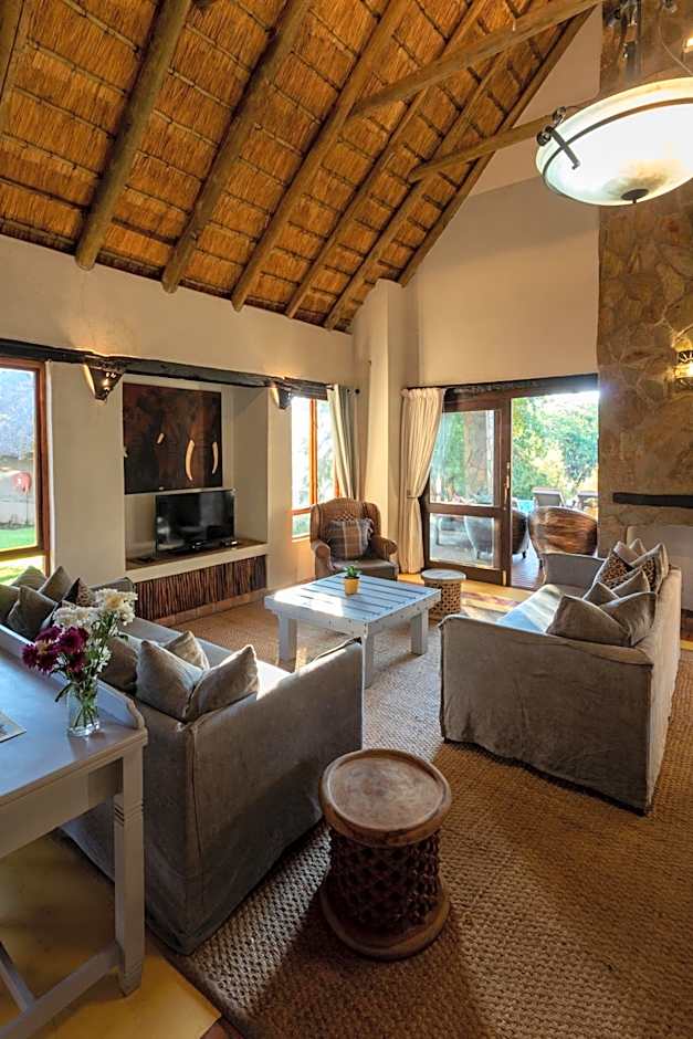 Leopard's Lair Bush Lodge