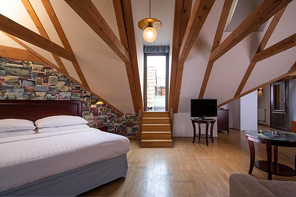 Charles Bridge Heritage Suites by SALVATOR HOTELS