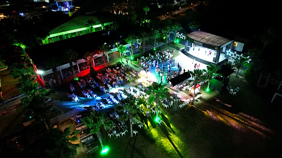 J'Adore Deluxe Hotel & Spa