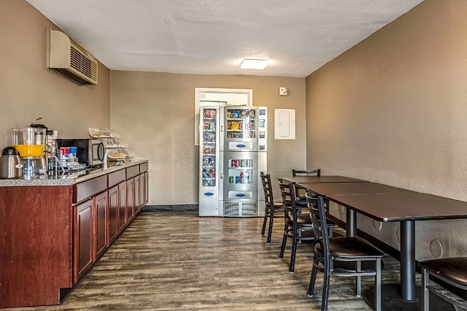 Americas Best Value Inn West Memphis – West Memphis, AR