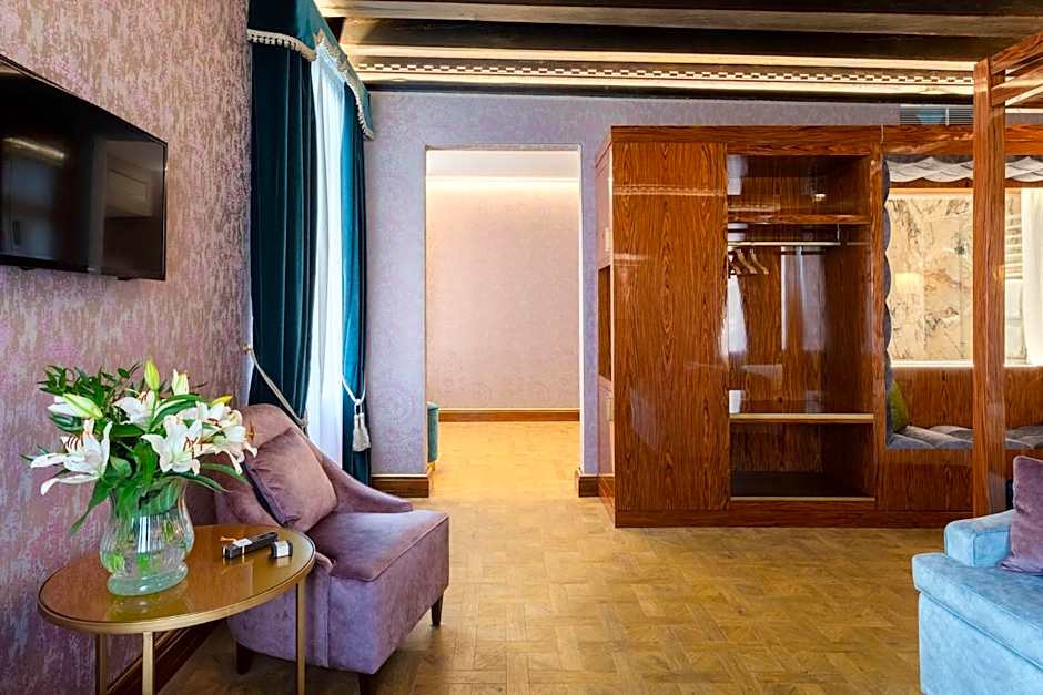 Hotel Dona Palace