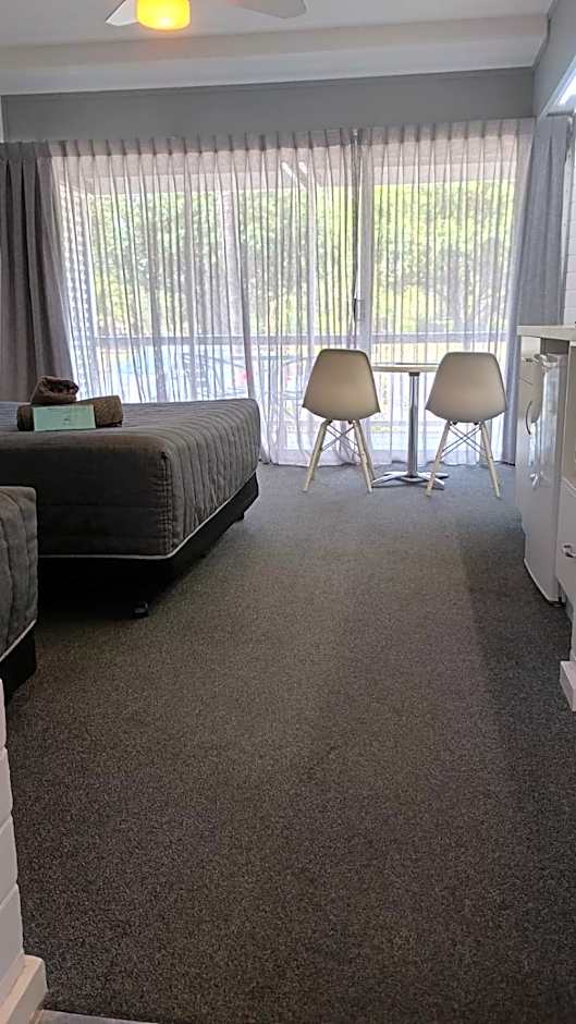 Dalby Manor Motor Inn