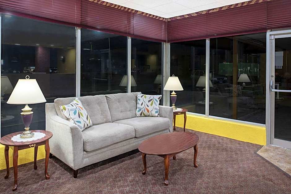 Days Inn by Wyndham Salem, Illinois