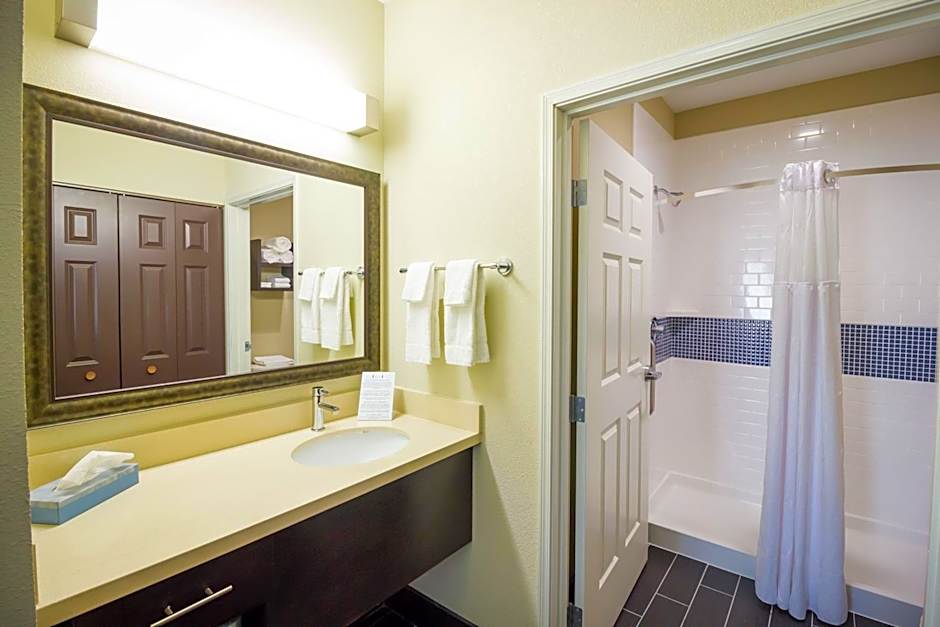 Staybridge Suites Plano / Frisco By IHG