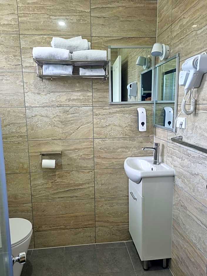 All Seasons Country Lodge