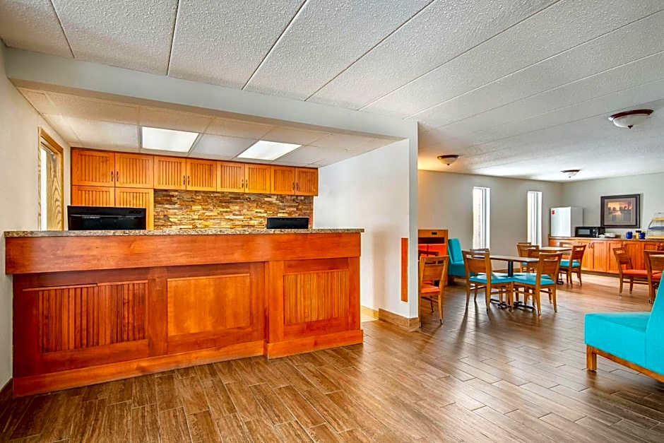 Days Inn by Wyndham International Falls