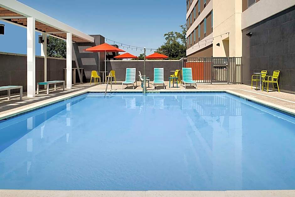 Home2 Suites by Hilton Clovis Fresno Airport