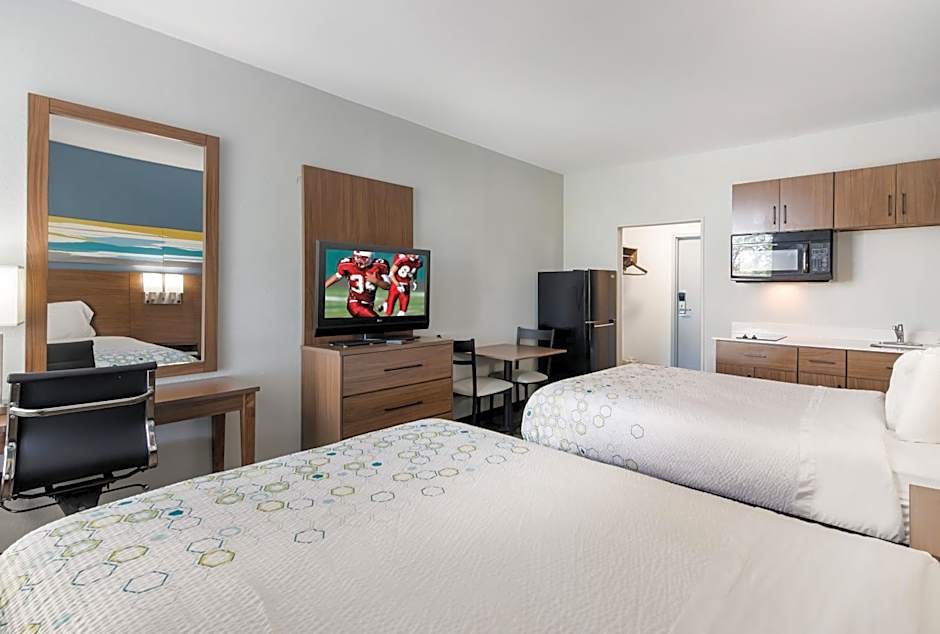 HomeTowne Studios Newport News - Hampton West