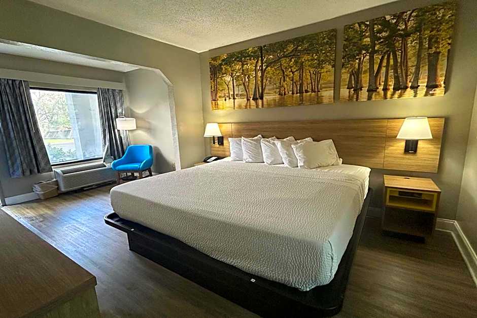 Days Inn by Wyndham Dublin GA