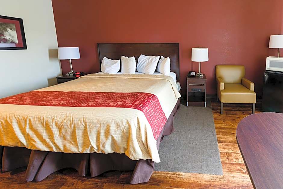 Red Roof PLUS+ Danville, KY