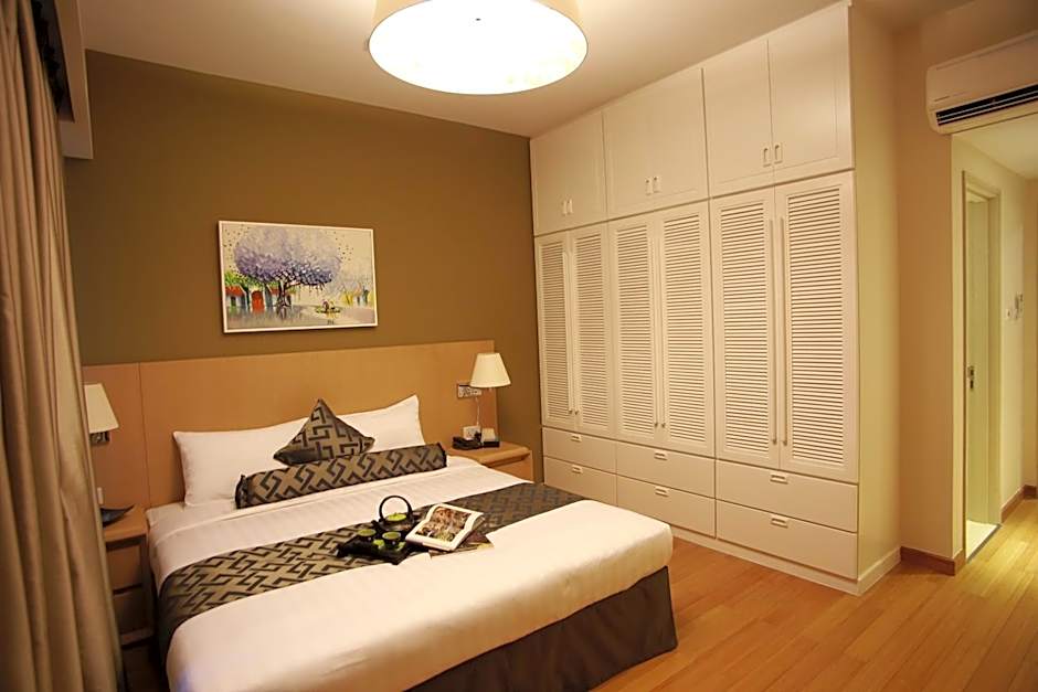 Photo 1 of 10 of Executive 3 Bedroom Apartment