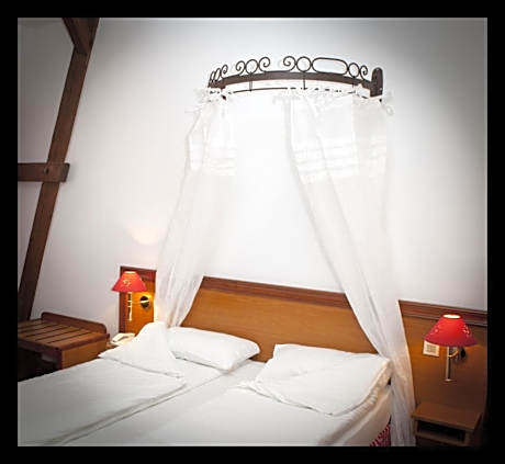 Triple Room (3 Beds)