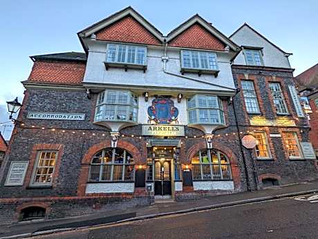 The Bear Marlborough