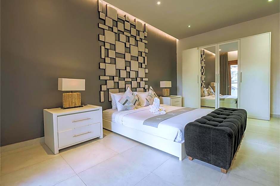 Villa Orange 3BR Seminyak by Exotic Bali Properties