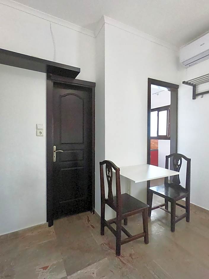 Anny Studios & Rooms Perissa Beach