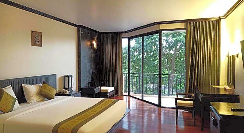 khaoyai lumtakong hotel