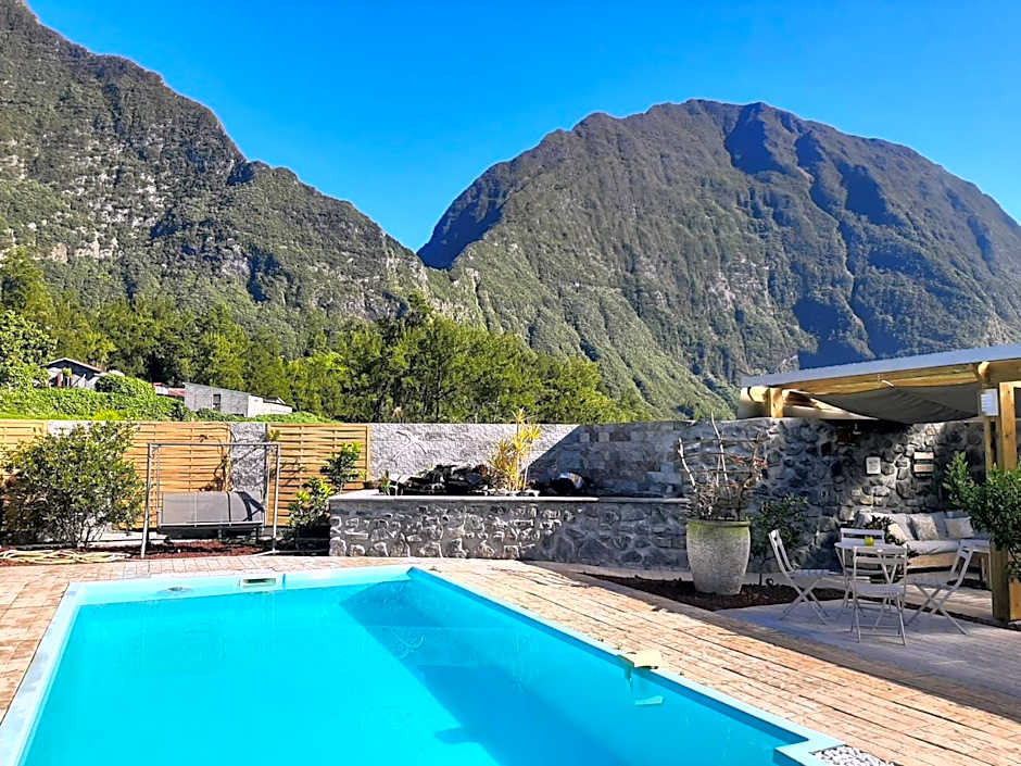 La Croisee des Sentiers