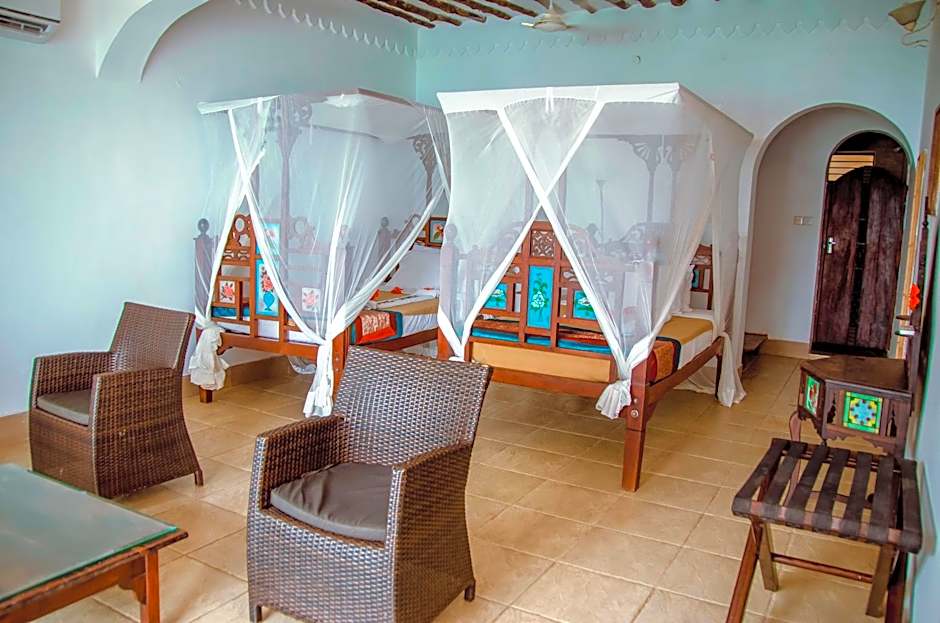 Langi Langi Beach Bungalows