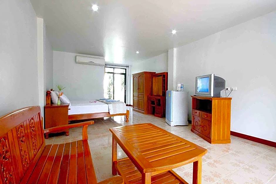 Lotus Friendly Hotel