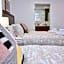 Los Angeles 3BR Villa Suites with Free Parking