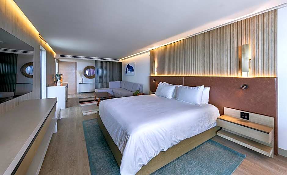 La Jolla Cove Suites