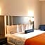 Guesthouse Inn & Suites Lexington