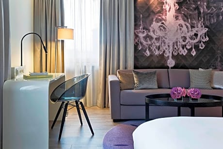 Premium Room, 1 King Bed