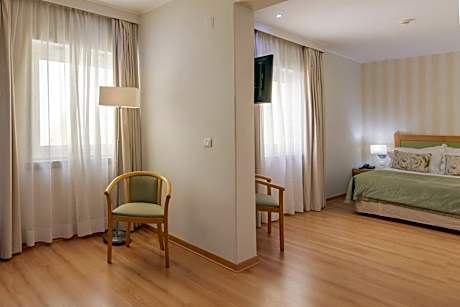 Double or Twin Room with Extra Bed