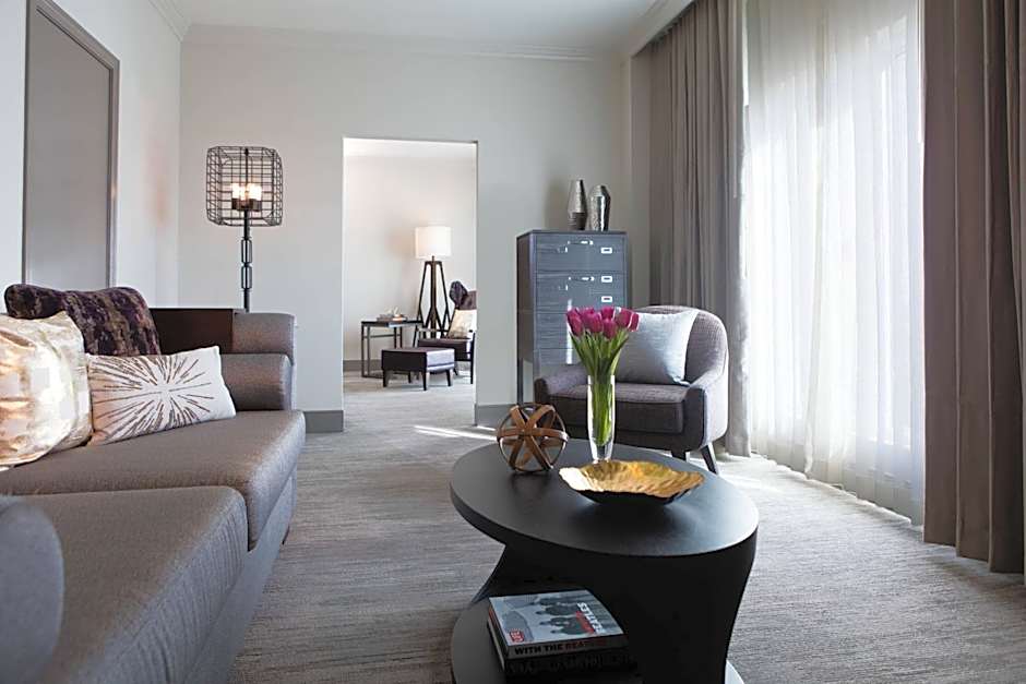 Renaissance by Marriott Waterford Oklahoma City Hotel