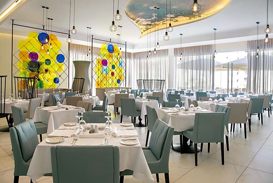 Vangelis Hotel & Suites