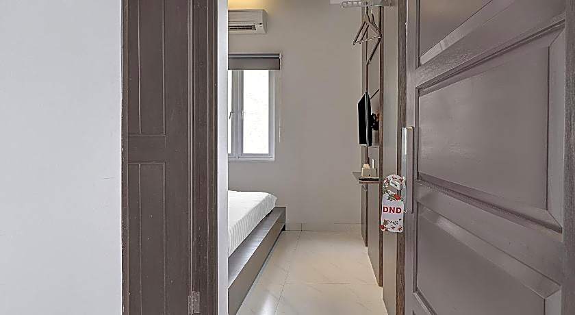 Collection O Cihampelas Near Ciwalk Formerly Regia Cihampelas