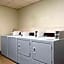 La Quinta Inn & Suites by Wyndham Bakersfield North
