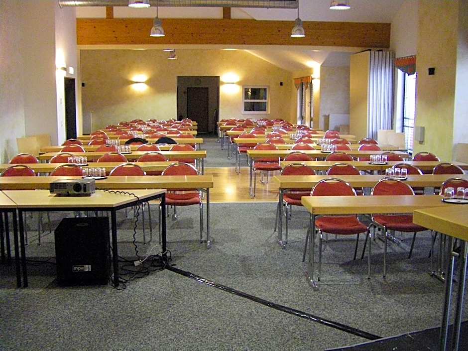 Euroville Jugend- und Sporthotel