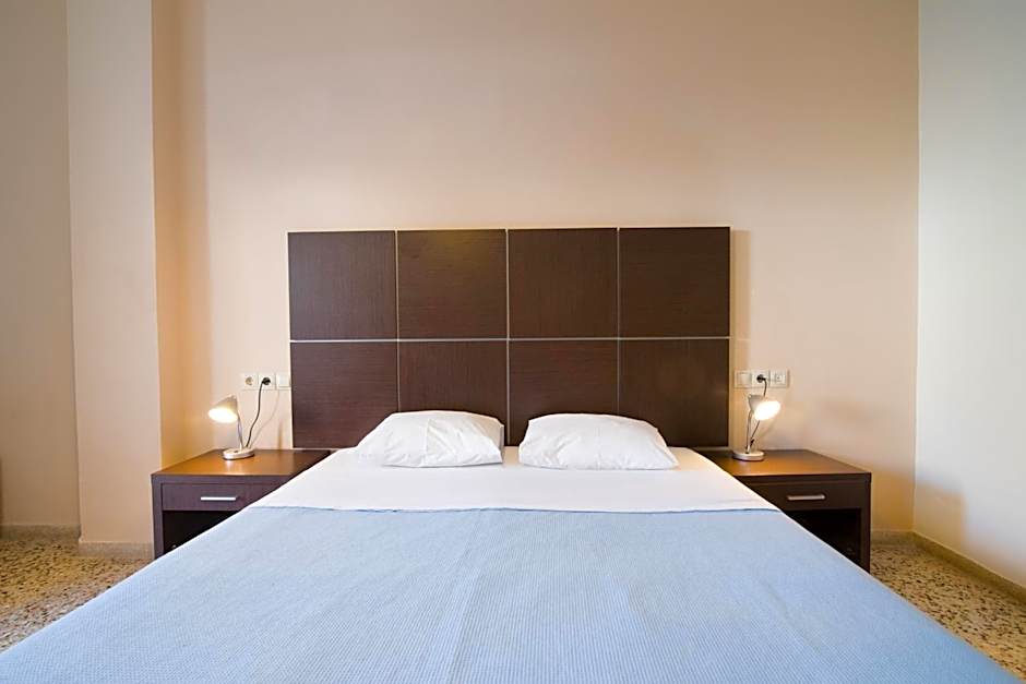 Kamari Blue Boutique Hotel