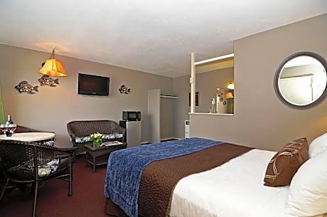 Second Floor King Room