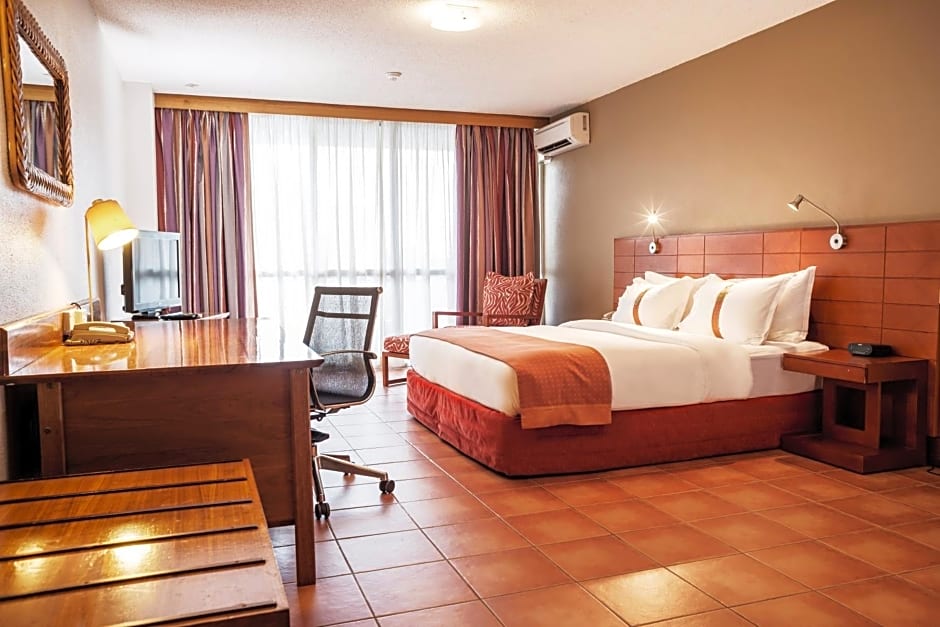 Holiday Inn & Suites Port Moresby