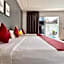 Phuket La Siesta, Naiharn Beach