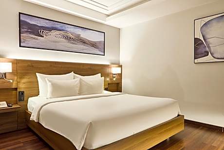 Deluxe Double No Window