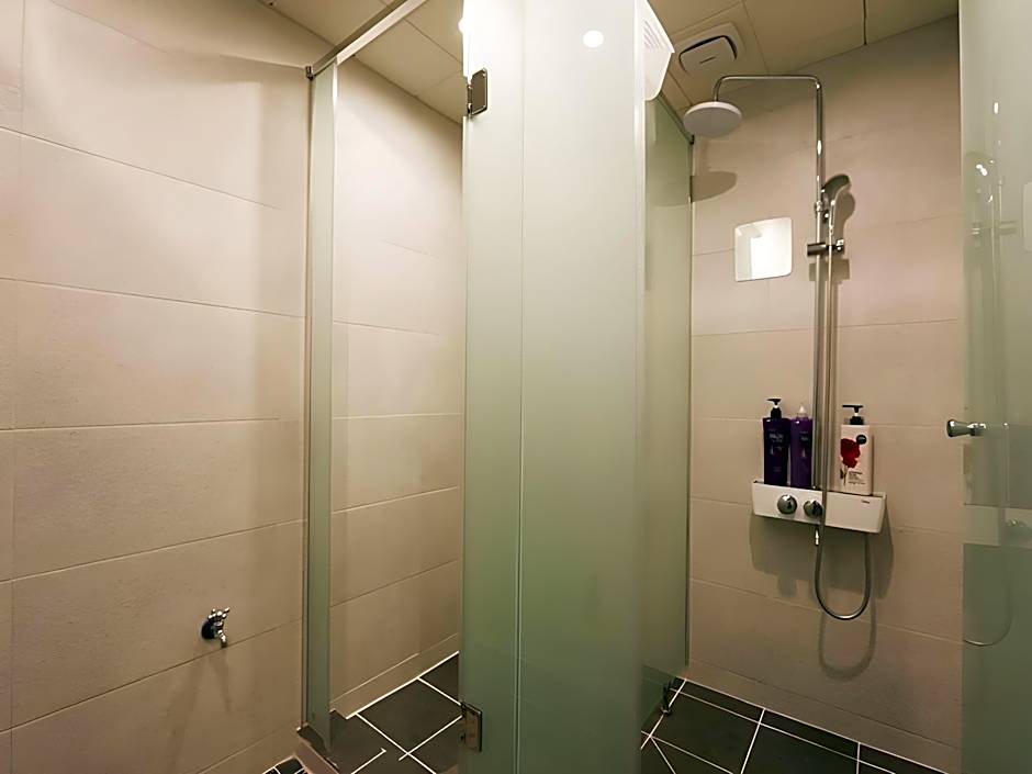 Blueboat Hostel Jeonju (Korea Quality)