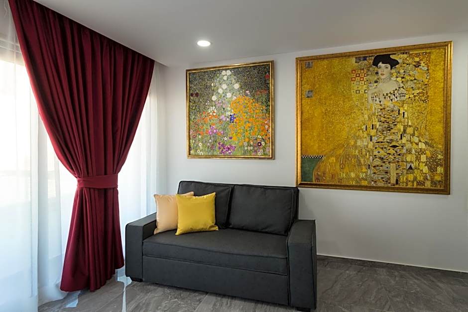 Art & Wine Boutique Hotel