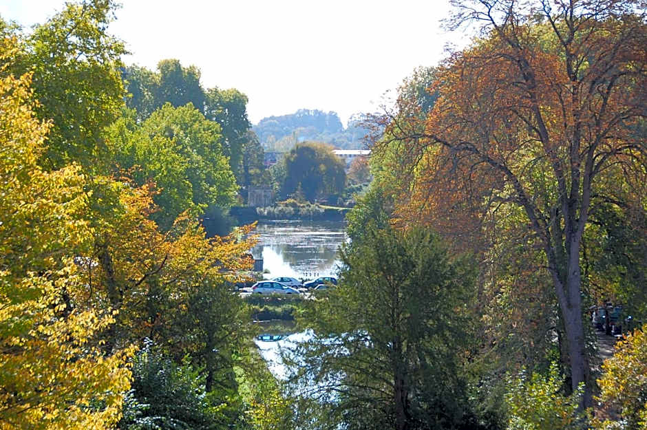Logis Hôtel Le Vert Galant
