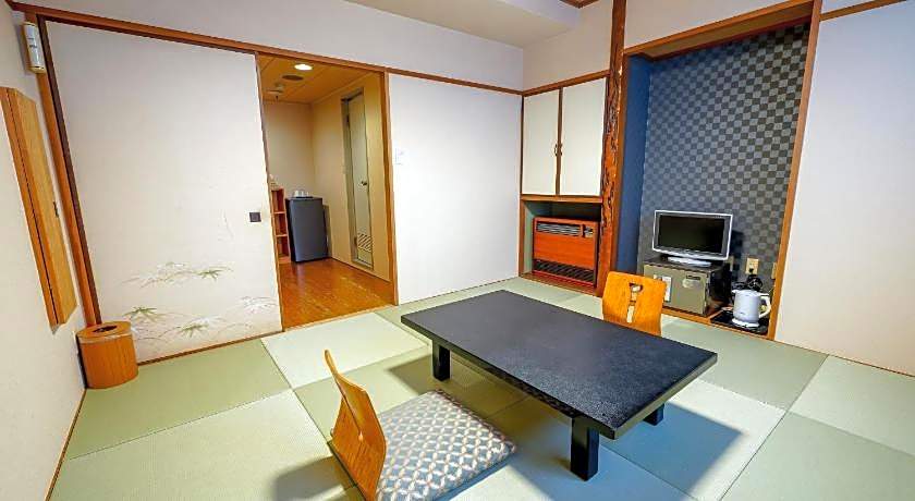 Ryokan Wakamiya Hotel